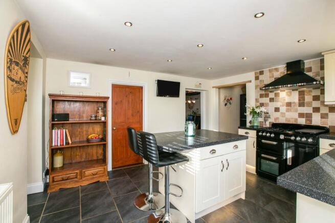 Kitchen/ Breakfast r
