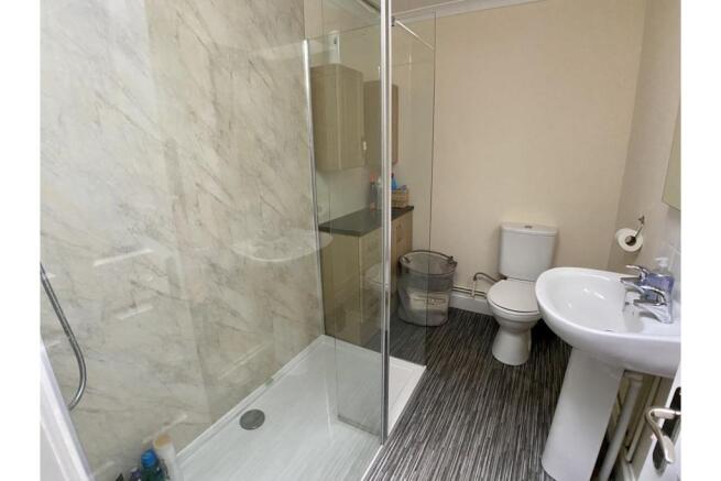 Annexe Shower Room