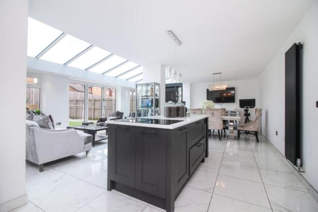 Kitchen Diner / Family Room
