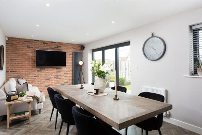 4 bed Detached for sale Image 6