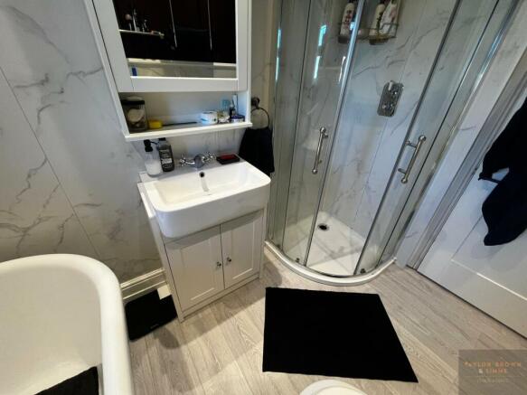 bathroom.jpeg