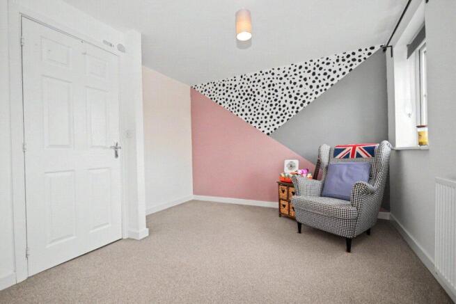 3 bed Town House for sale Image 6
