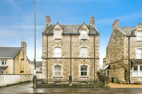 6 Victoria Road, Cirencester, GL7