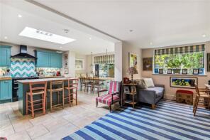 4, Orbel Street, London SW11 3NZ