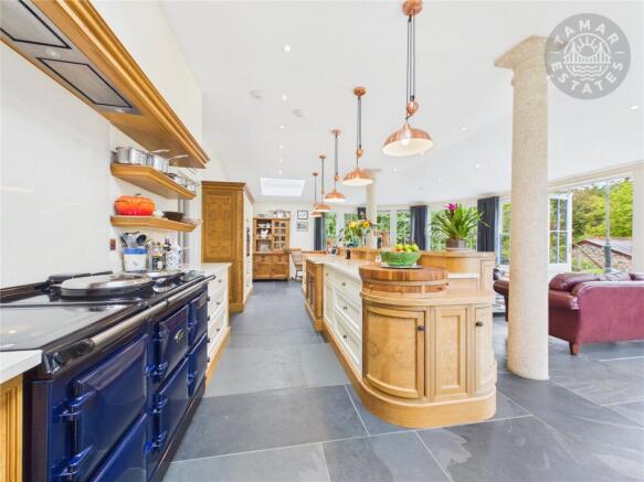 Kitchen/Living Area
