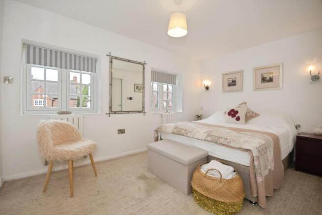 BEDROOM 2.jpg