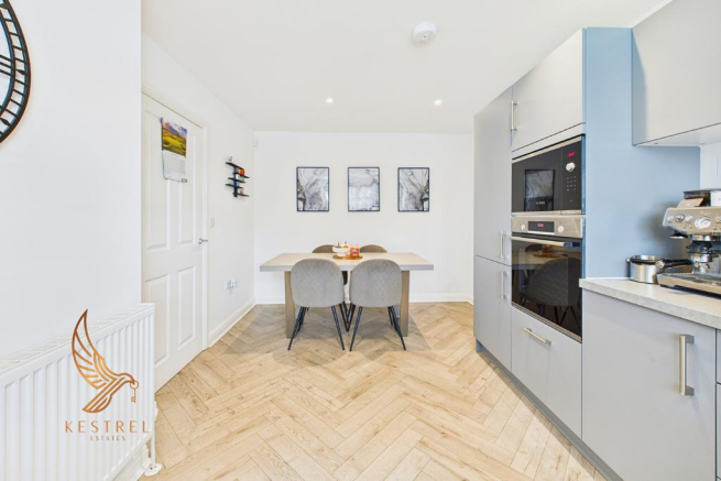 3 bed Detached for sale Image 8