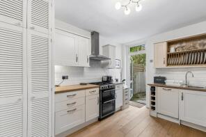 44, Oxford Gardens, Chiswick, London W4 3BW