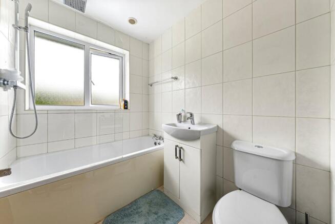 3 bed Semi-Detached for sale Image 9