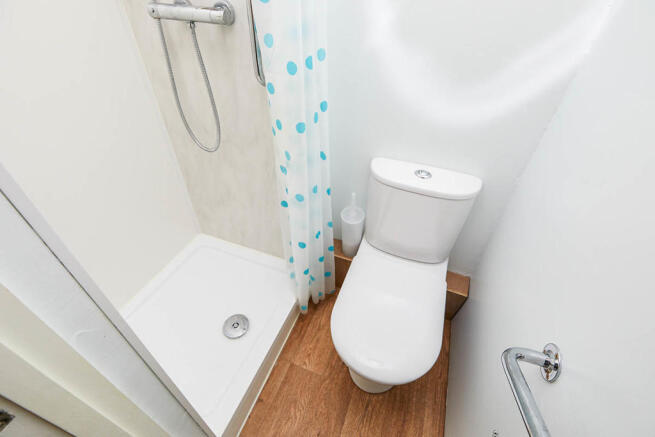 Downsairs Wc