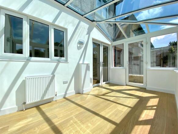 3 bed Semi-Detached to rent Image 10