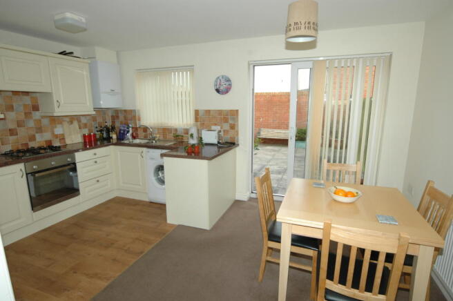 KITCHEN DINER