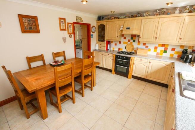 Kitchen/Breakfast Room