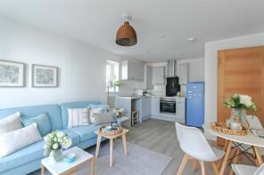 4, Turnstone Court, Cedar Crescent, Romney Marsh TN29 0XN