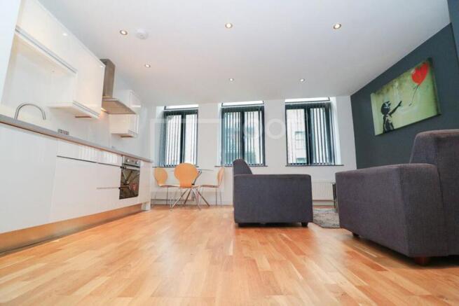 1 bed Apartment to rent Image 7