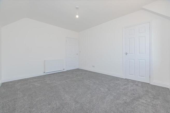 17. Bedroom 2 (2).jpg