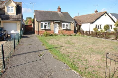 Plantation Road, Boreham, Chelmsford, CM3 3DZ