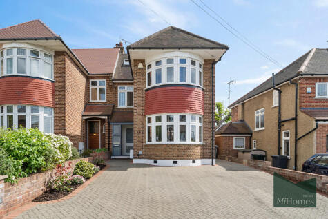 Friars Walk, Southgate