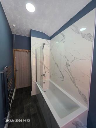5 bed Terraced for sale Image 8