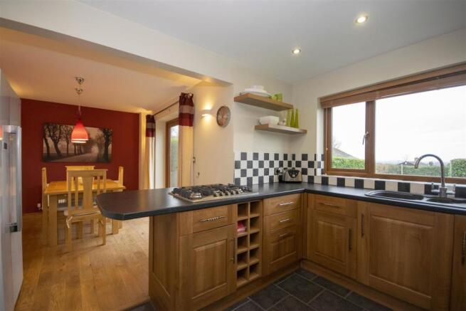 KITCHEN/ DINER