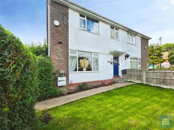 3 bed Semi-Detached for sale Image 4