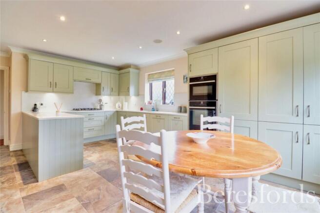 Kitchen/Breakfast Rm