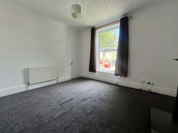 3 bed Terraced for sale Image 5