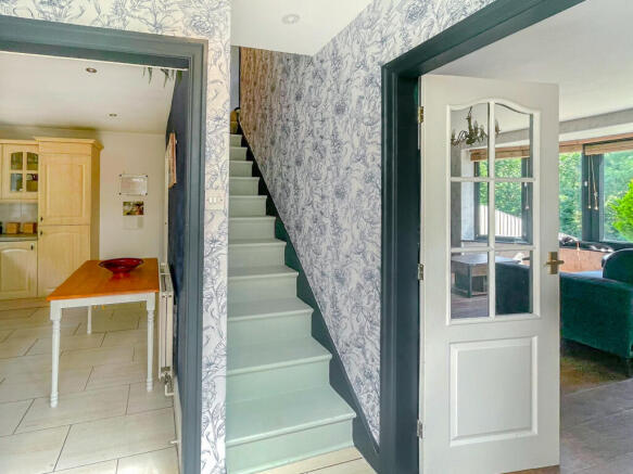 2 bed Semi-Detached for sale Image 6