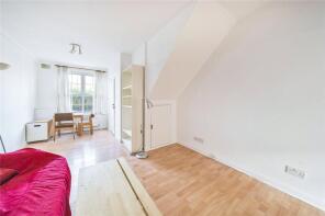 40, Chesthunte Road, Tottenham, London N17 7PU