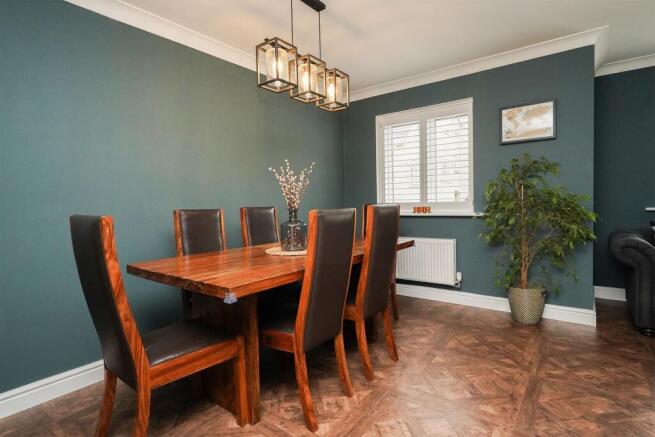 3 bed House for sale Image 7