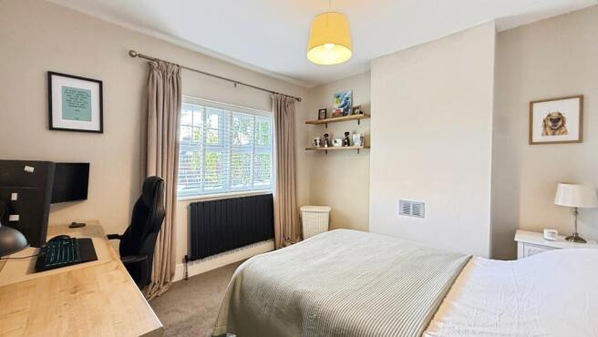 3 bed Semi-Detached for sale Image 9