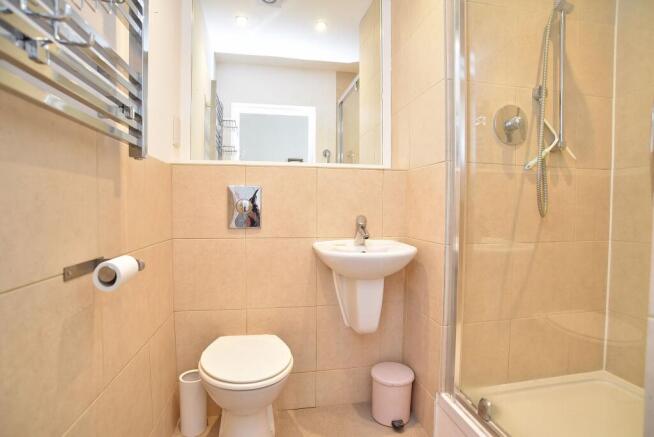 2 bed Apartment for sale Image 9