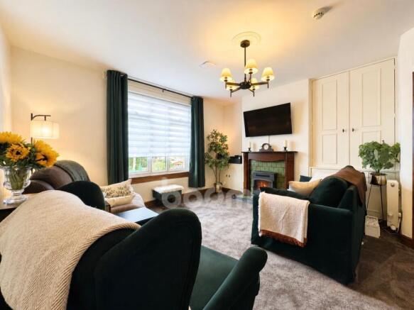 MILLBRIX AVENUE, GLASGOW LOUNGE IMAGE
