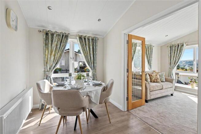 2 bed Bungalow for sale Image 4