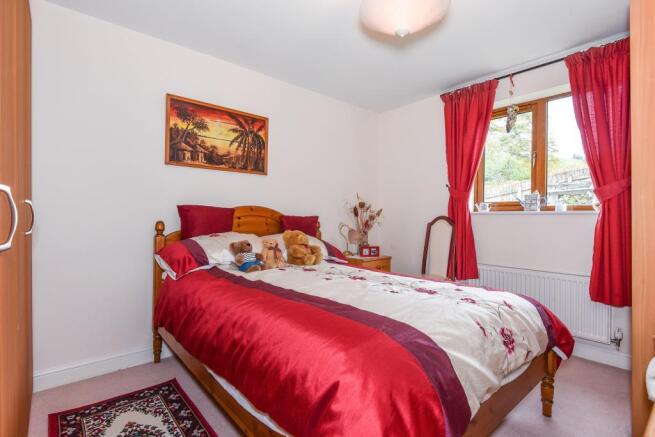 2nd bedroom