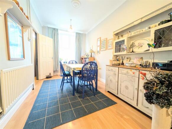 listing_716954_0008_6e10b60e.jpg