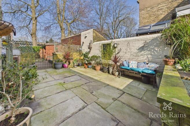4 bed Terraced for sale Image 7
