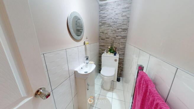 4 bed Detached for sale Image 12