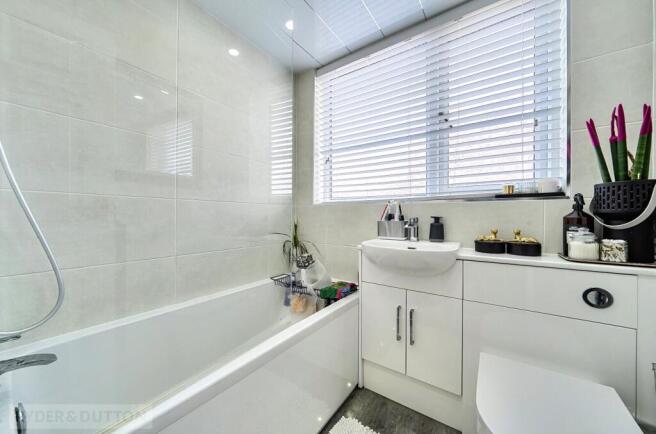 3 bed Semi-Detached for sale Image 12