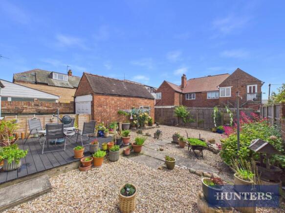 2 bed Apartment for sale Image 11