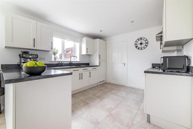 Speckledwood Way, Newcastle Upon Tyne, NE13 photo 4