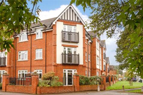 High Road, Byfleet, West Byfleet, Surrey, KT14