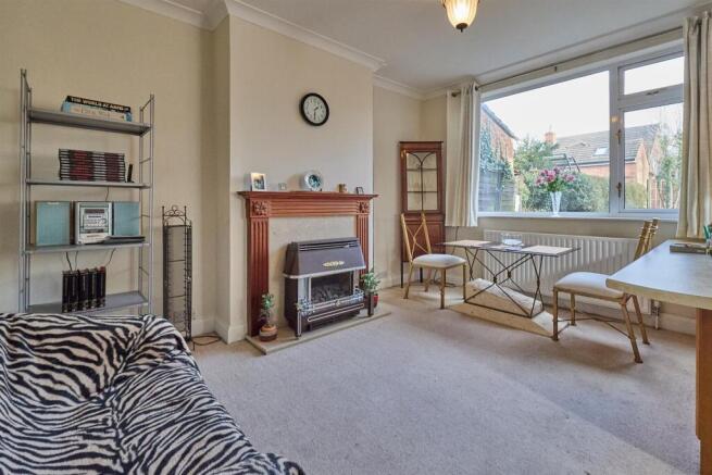 Fitted Dining kitchen to rear