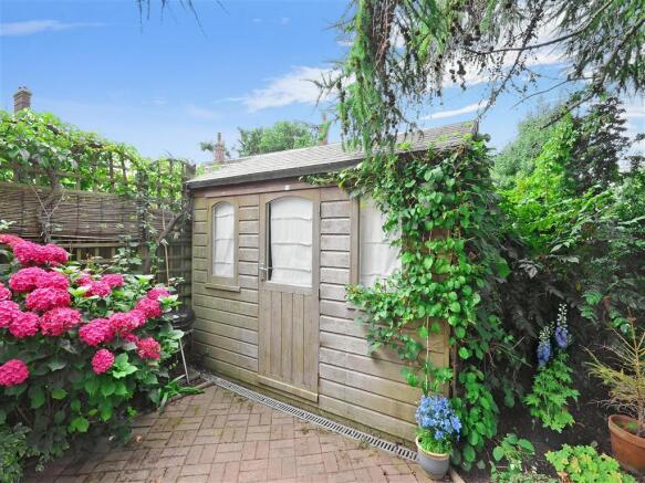 Workshop/Outbuildings