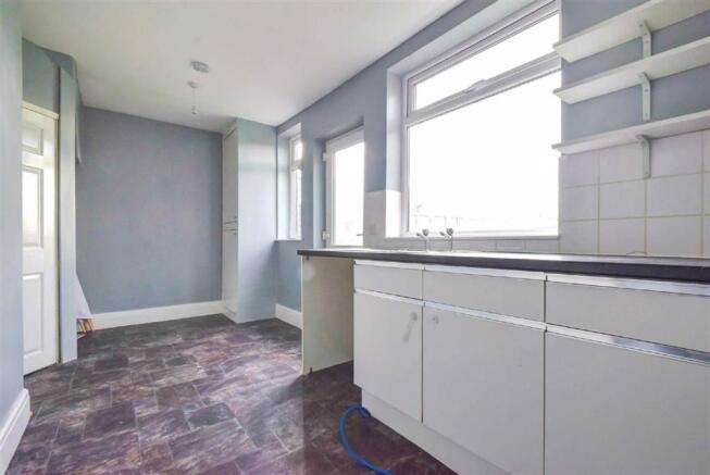 Kitchen/Diner (Alternating view)
