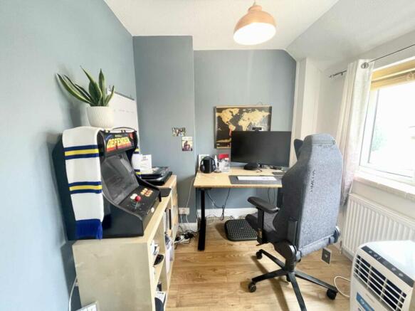 Photo 8