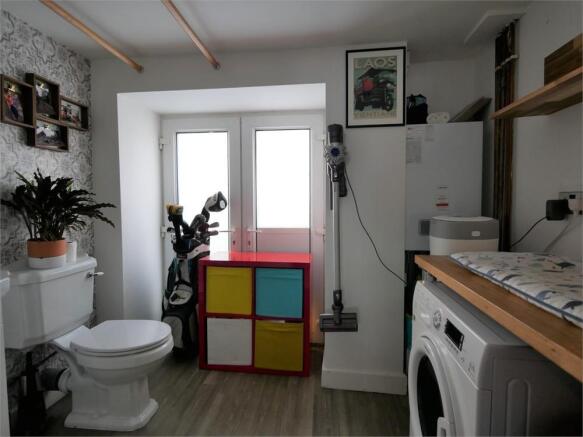 Photo 10