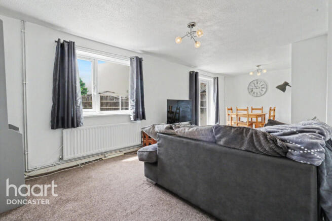 3 bed Semi-Detached for sale Image 10