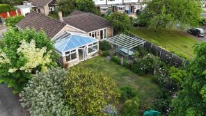 9, Queens Road, Datchet, Slough SL3 9BN