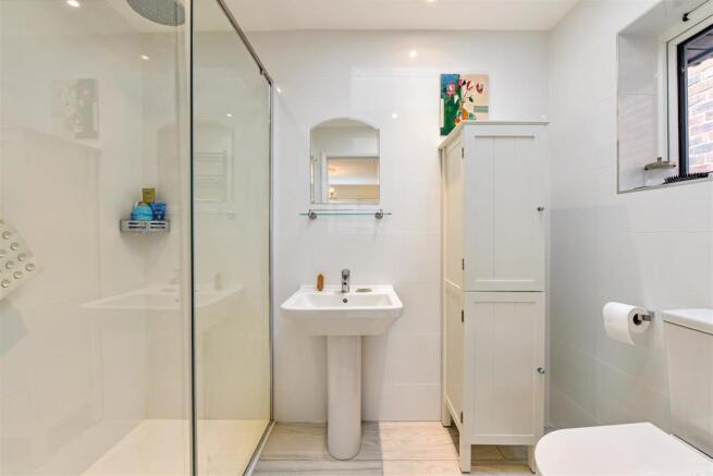 Shower Room En Suite